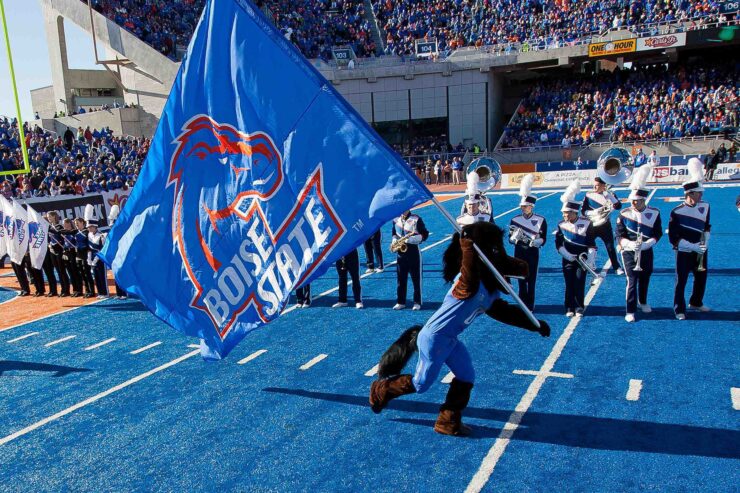 Boise State Hosts Hawaii in Mountain West Conference Championship