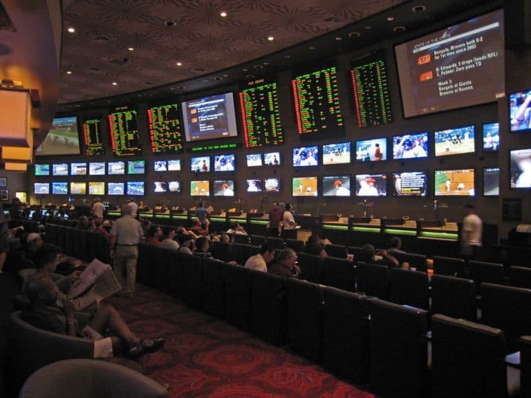 Nevada Sportsbooks Report Second Best Ever Super Bowl Handle/Hold