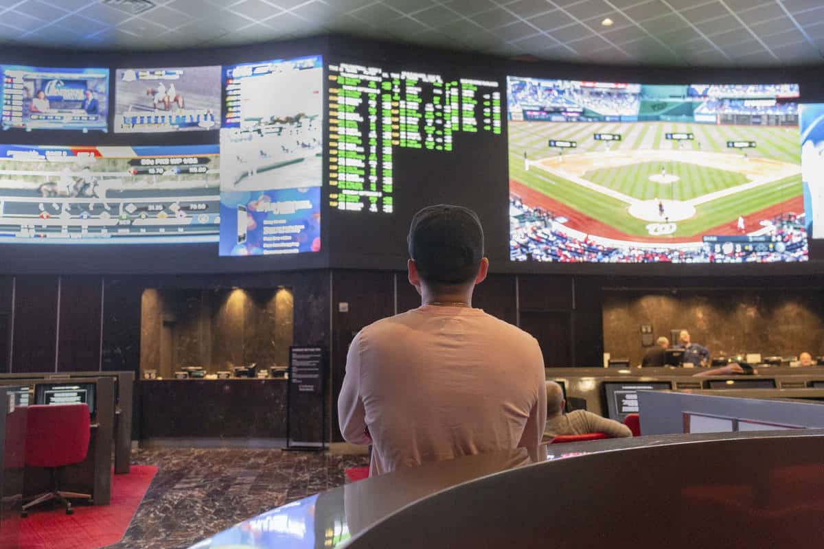 William Hill Expanding Las Vegas Drive Thru Sportsbook Service