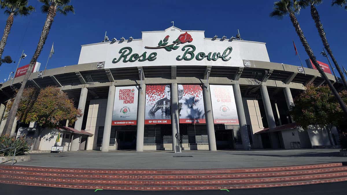 Rose Bowl Playoff Semifinal Moved To Texas