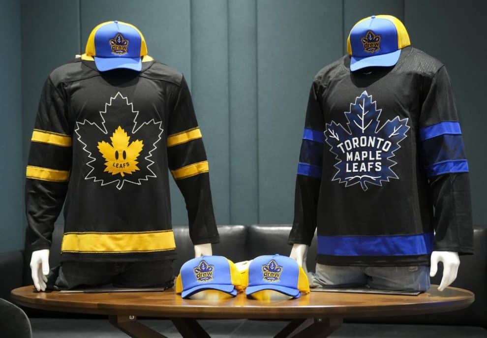 GRAB IT FAST Maple Leafs x Drew House Sweatshirt 