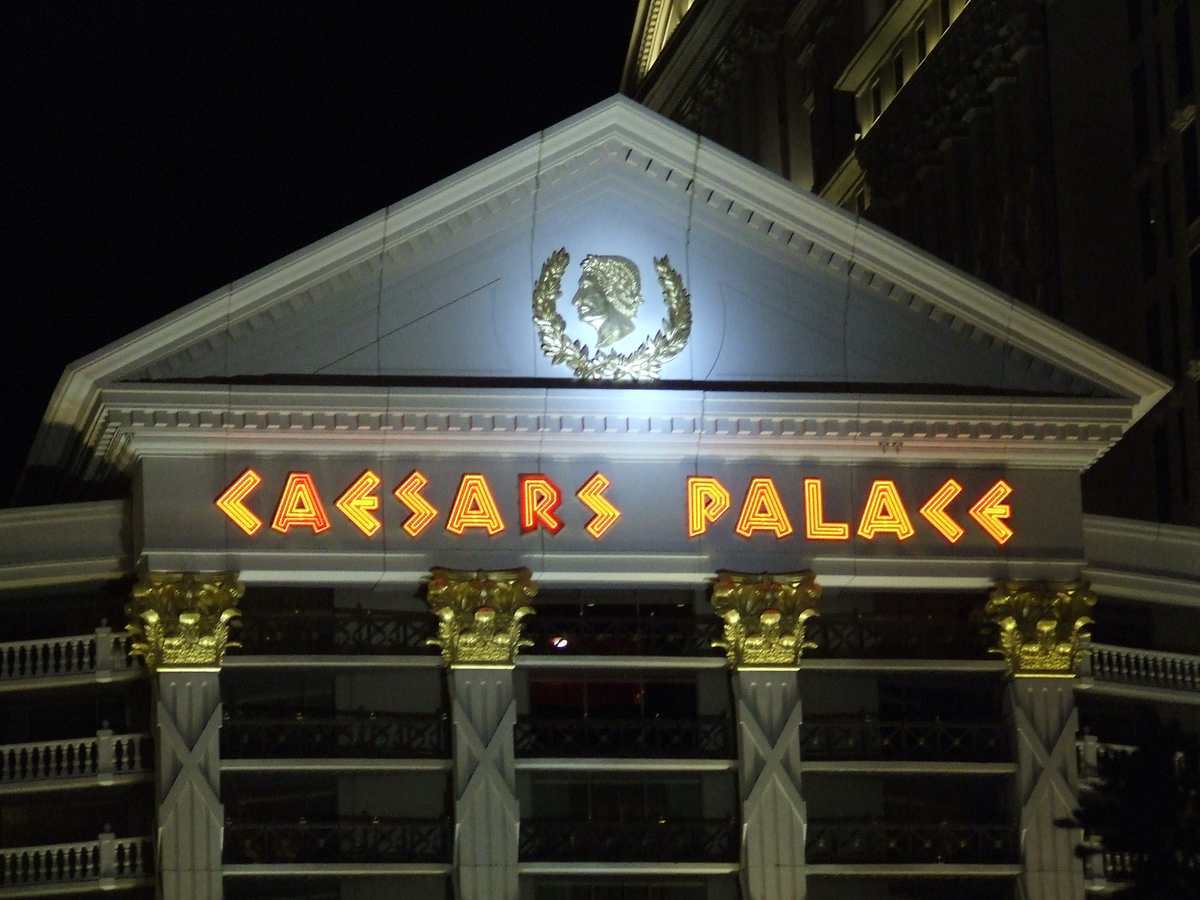 Caesars Sportsbook Named Official Sports Betting Partner Of Indy 500 And Indianapolis Motor Speedway