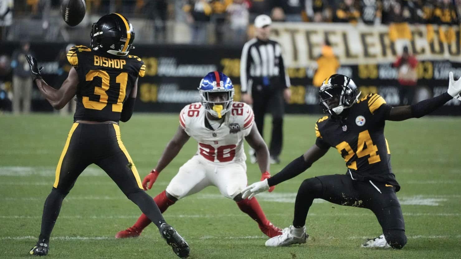 Ravens, Steelers Meet in AFC North Matchup: Odds, Prediction, Trends