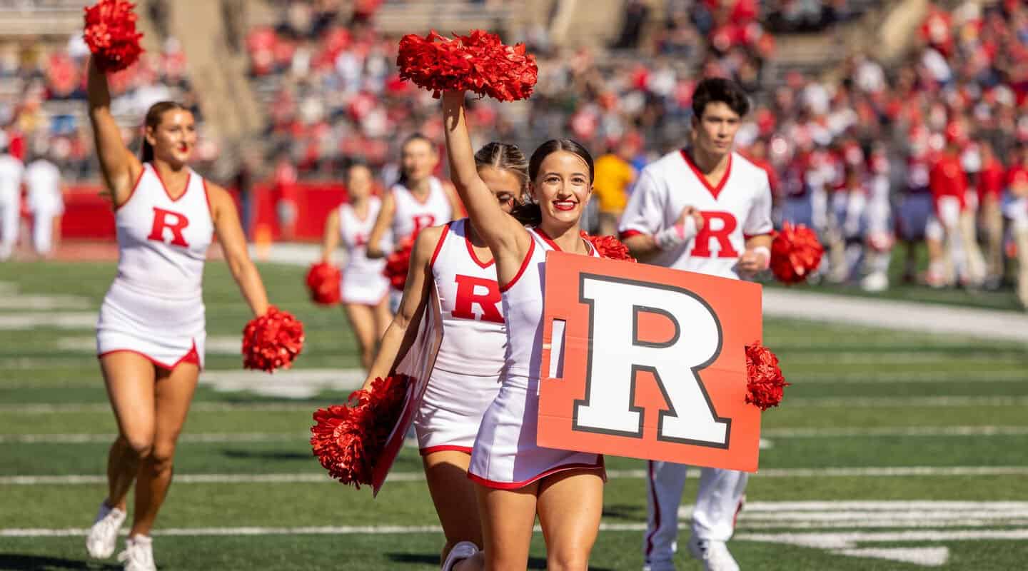 Thursday Bowl Games: Odds, Picks, Predictions